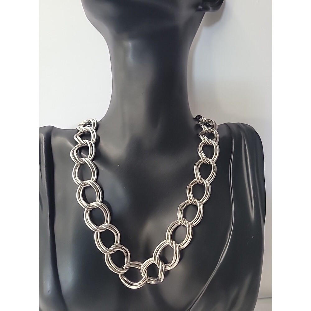 Vintage Silver Tone Double Circle Link Necklace Interlocking Ring Chain Jewelry